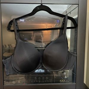 Cacique Black T-Shirt Bra 46C